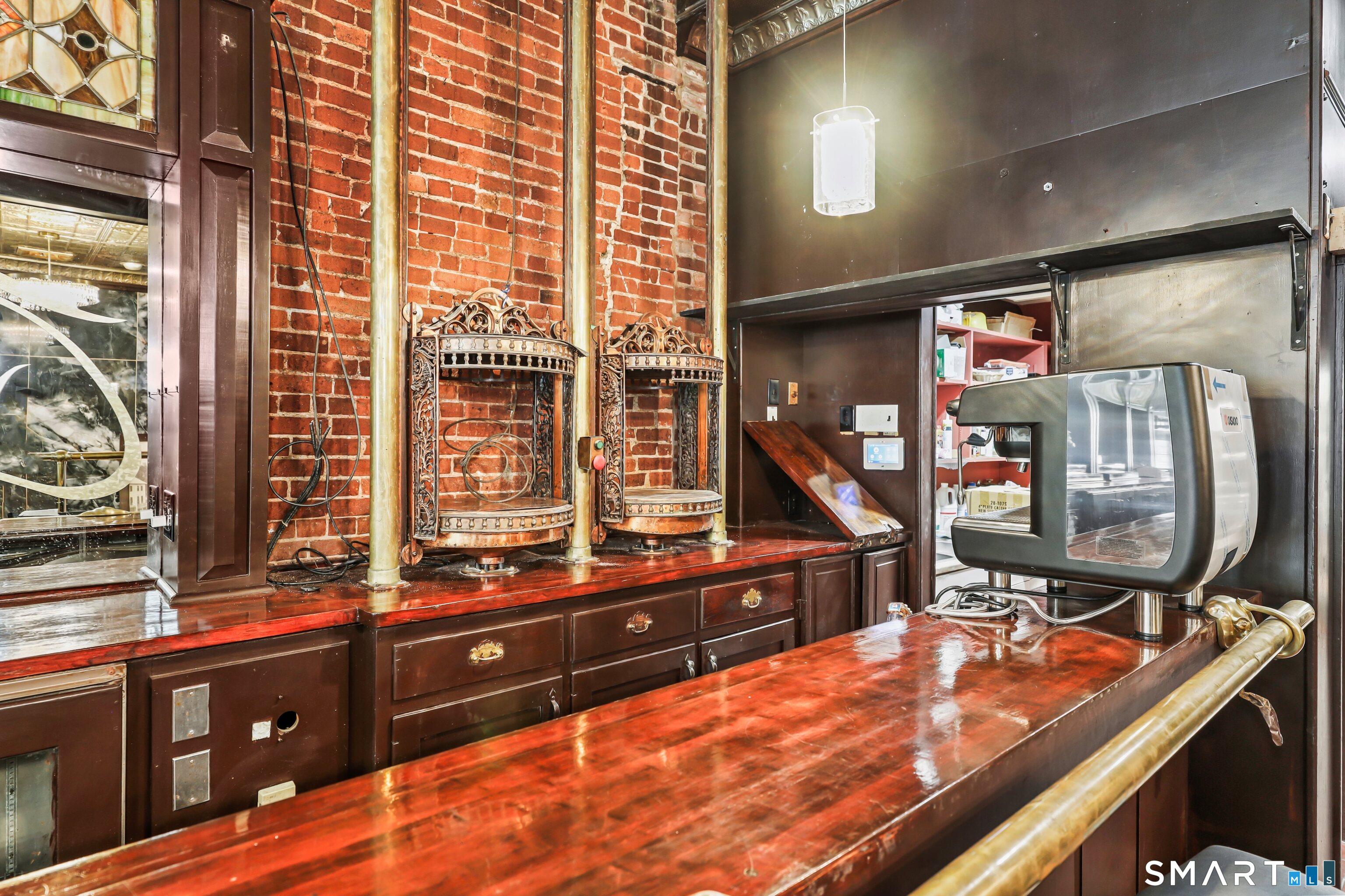 26 North Main Street Waterbury CT 06702