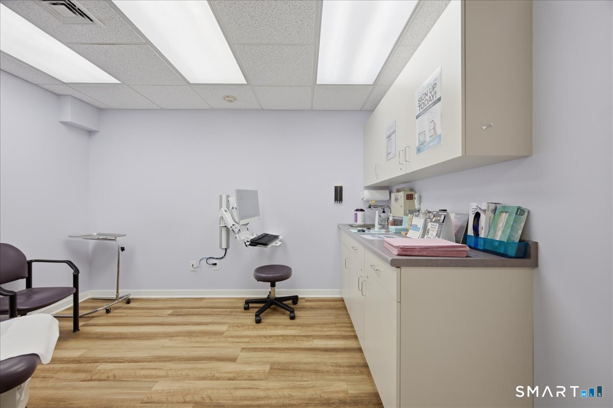 35 Saybrook Road Essex CT 06426
