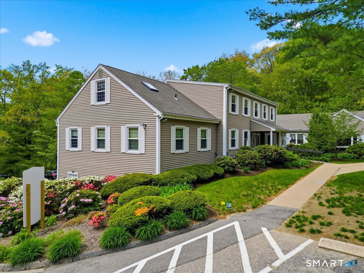 35 Saybrook Road Essex CT 06426