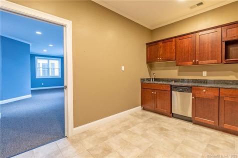 447 Naubuc Street Glastonbury CT 06033