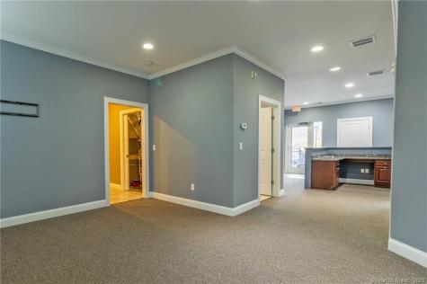 447 Naubuc Street Glastonbury CT 06033