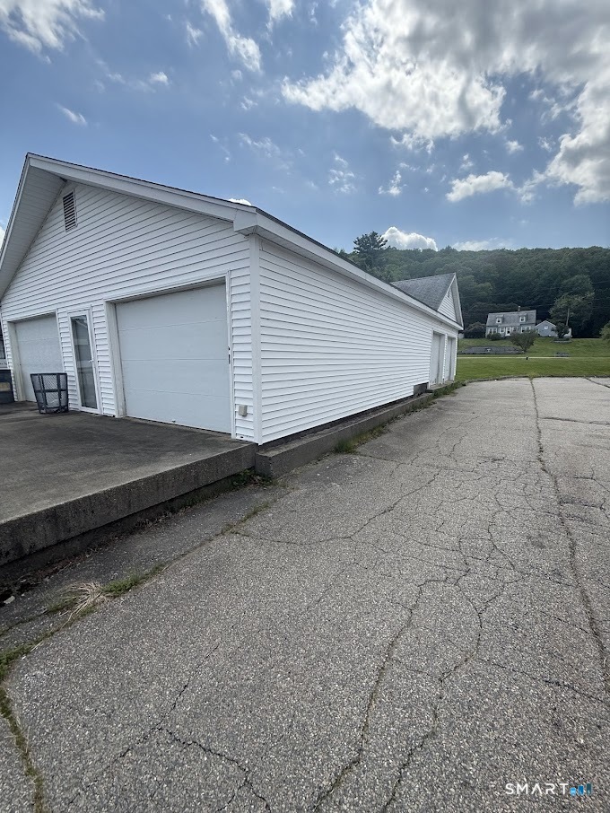 924 Route 32 Montville CT 06382