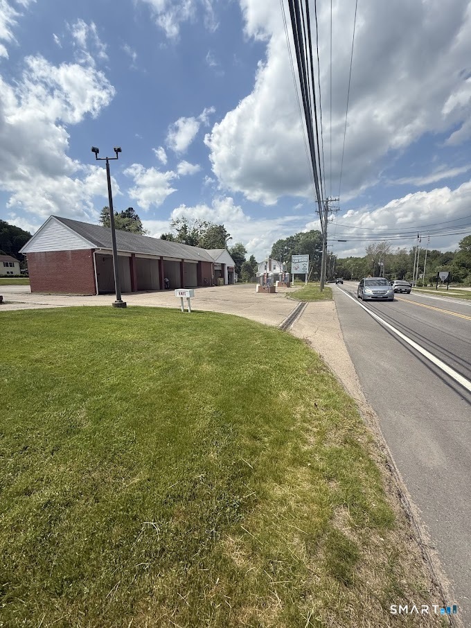 924 Route 32 Montville CT 06382