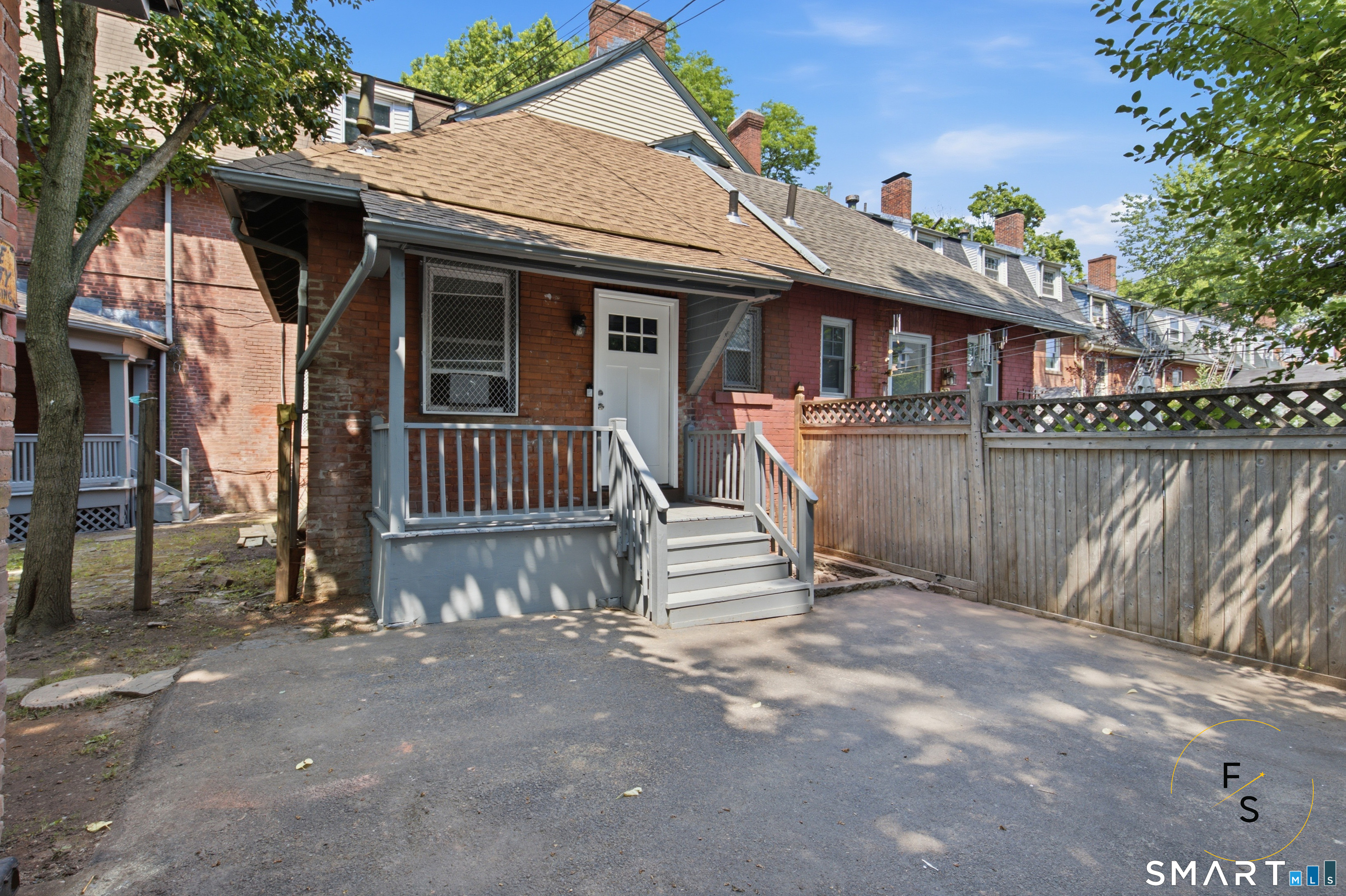 24 Park Terrace Hartford CT 06106