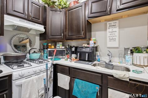 24 Park Terrace Hartford CT 06106