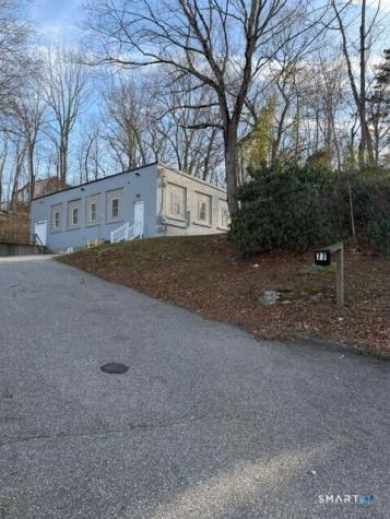 77 Hamilton Avenue Norwich CT 06360
