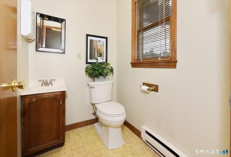 27-29 East High Street East Hampton CT 06424