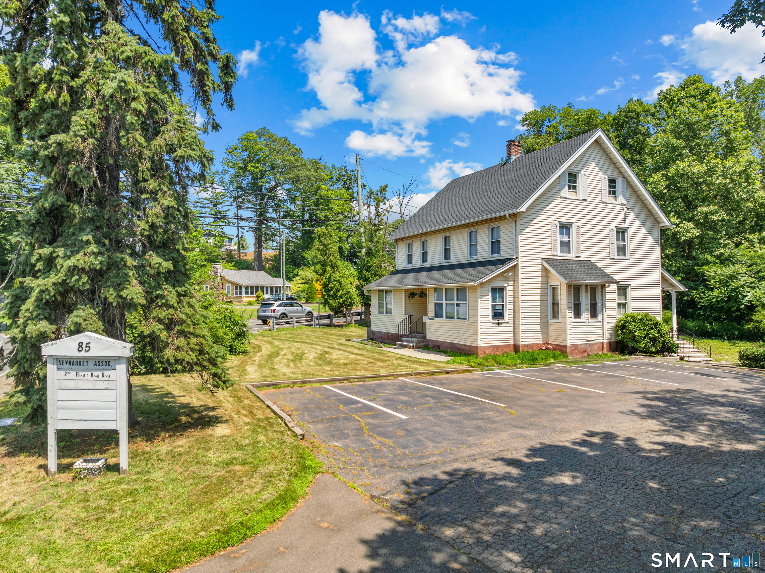 85 School Ground Road Branford CT 06405