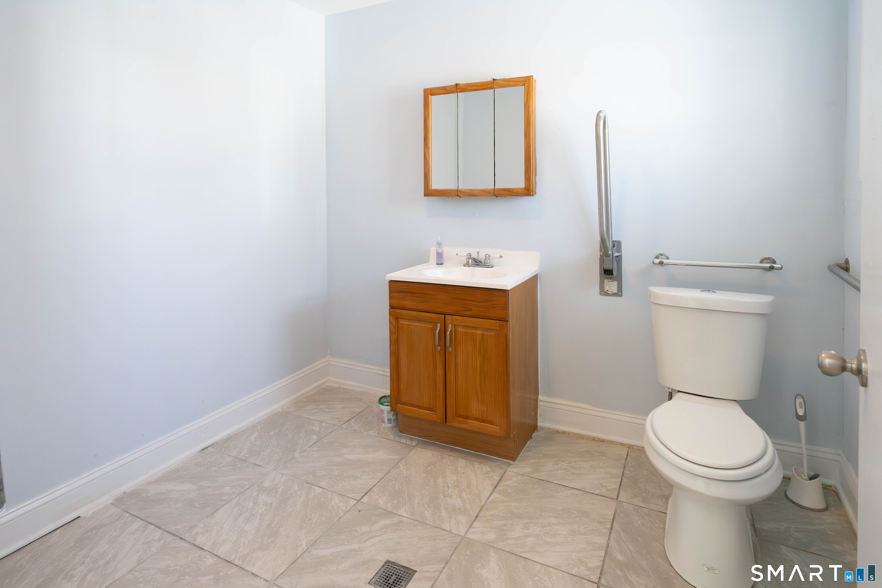 94 Albion Street Bridgeport CT 06605