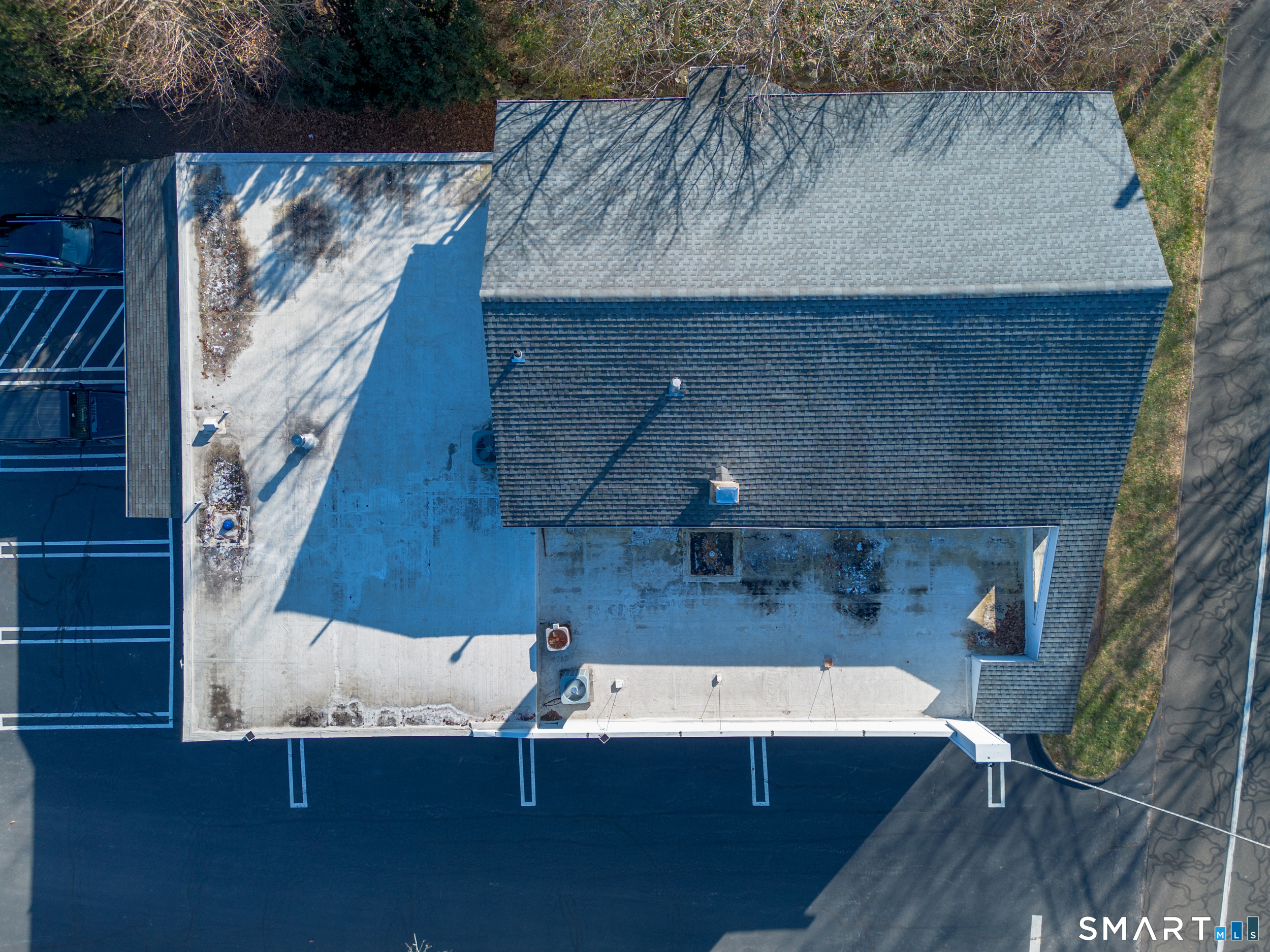 657 Orange Center Road Orange CT 06477