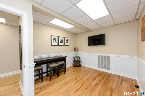657 Orange Center Road Orange CT 06477