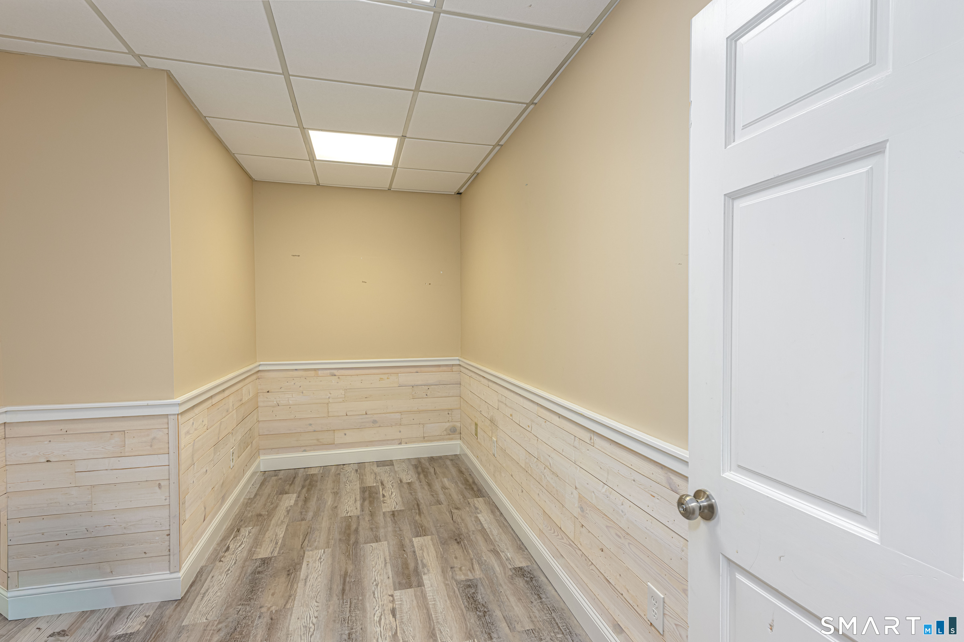 657 Orange Center Road Orange CT 06477