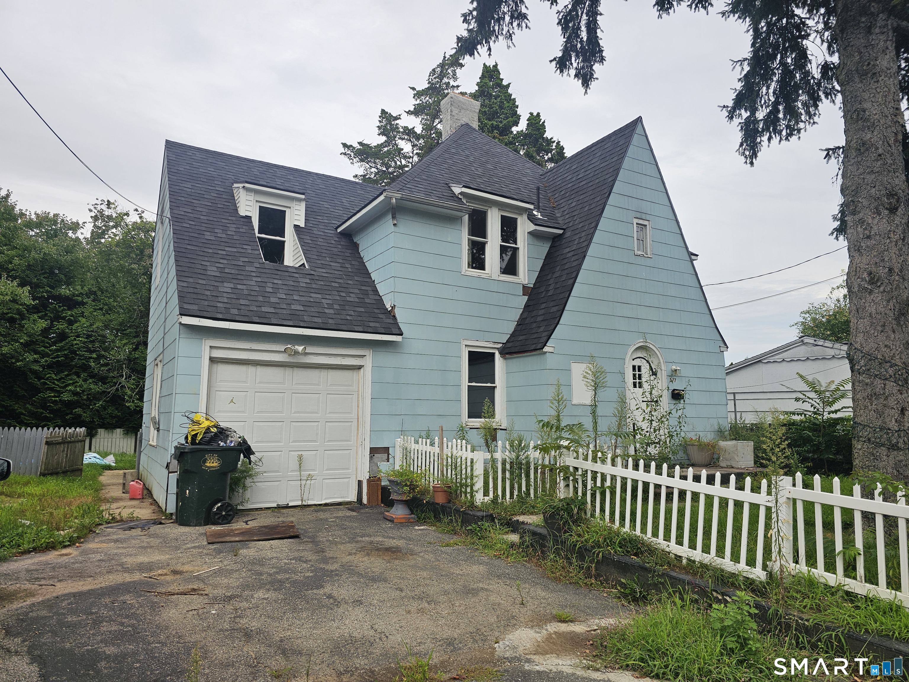 373-387 Jefferson Avenue New London CT 06320