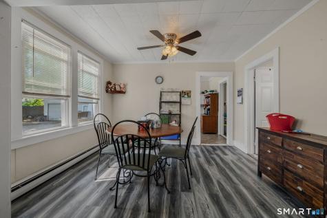 231 Poquonnock Road Groton CT 06340