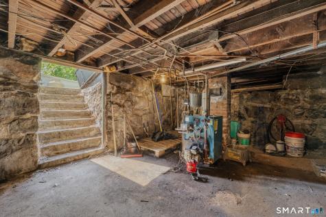 231 Poquonnock Road Groton CT 06340
