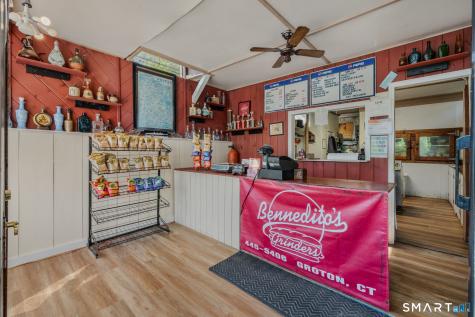 231 Poquonnock Road Groton CT 06340