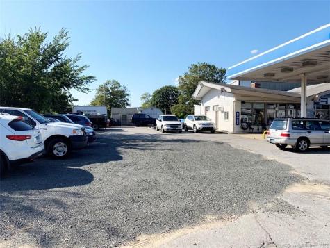 621 Boston Post Road Old Saybrook CT 06475