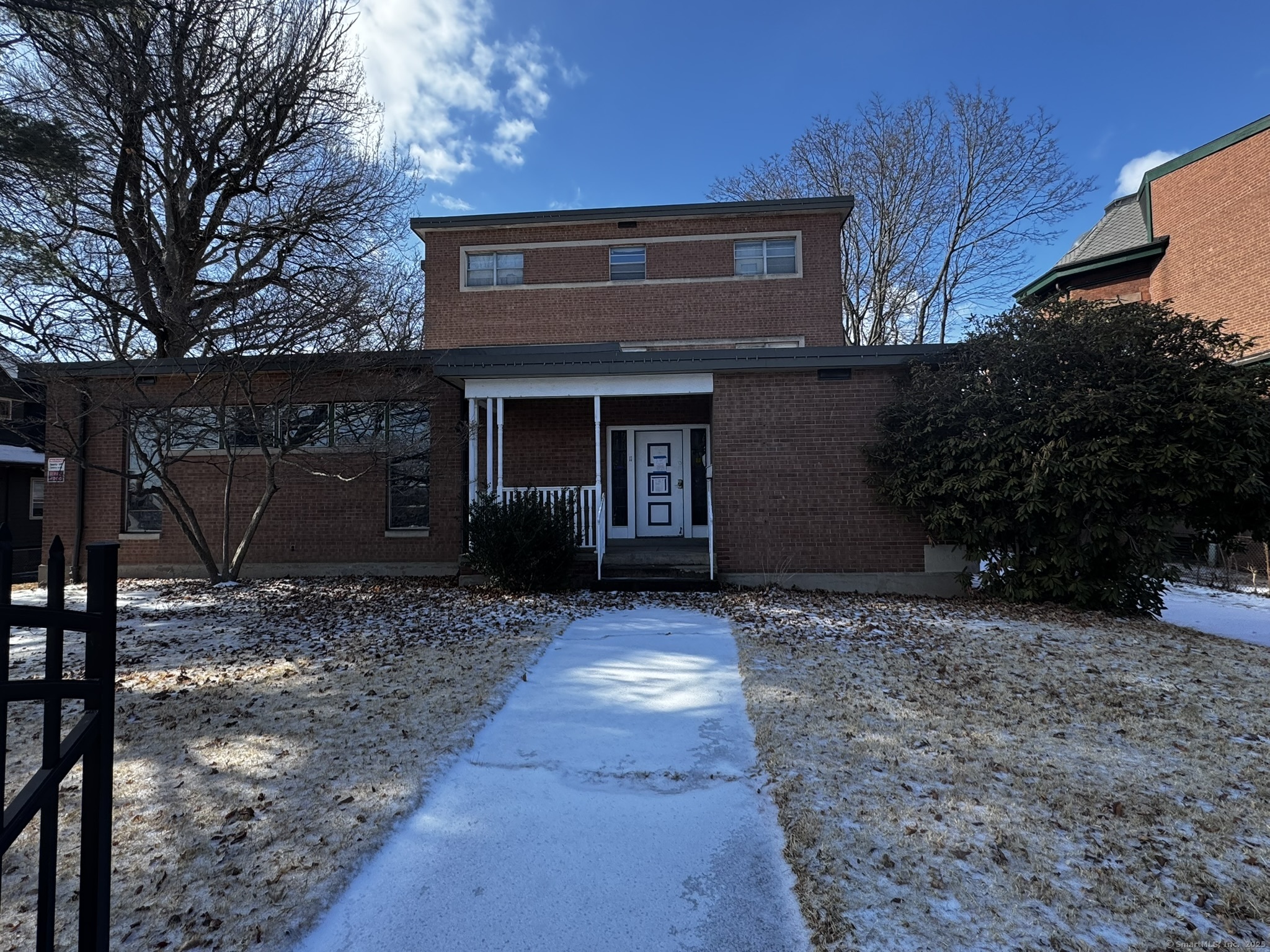 11 Charter Oak Place Hartford CT 06106