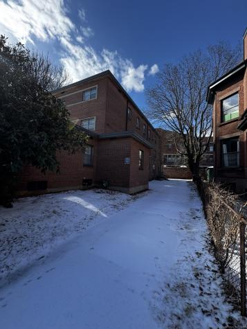 11 Charter Oak Place Hartford CT 06106