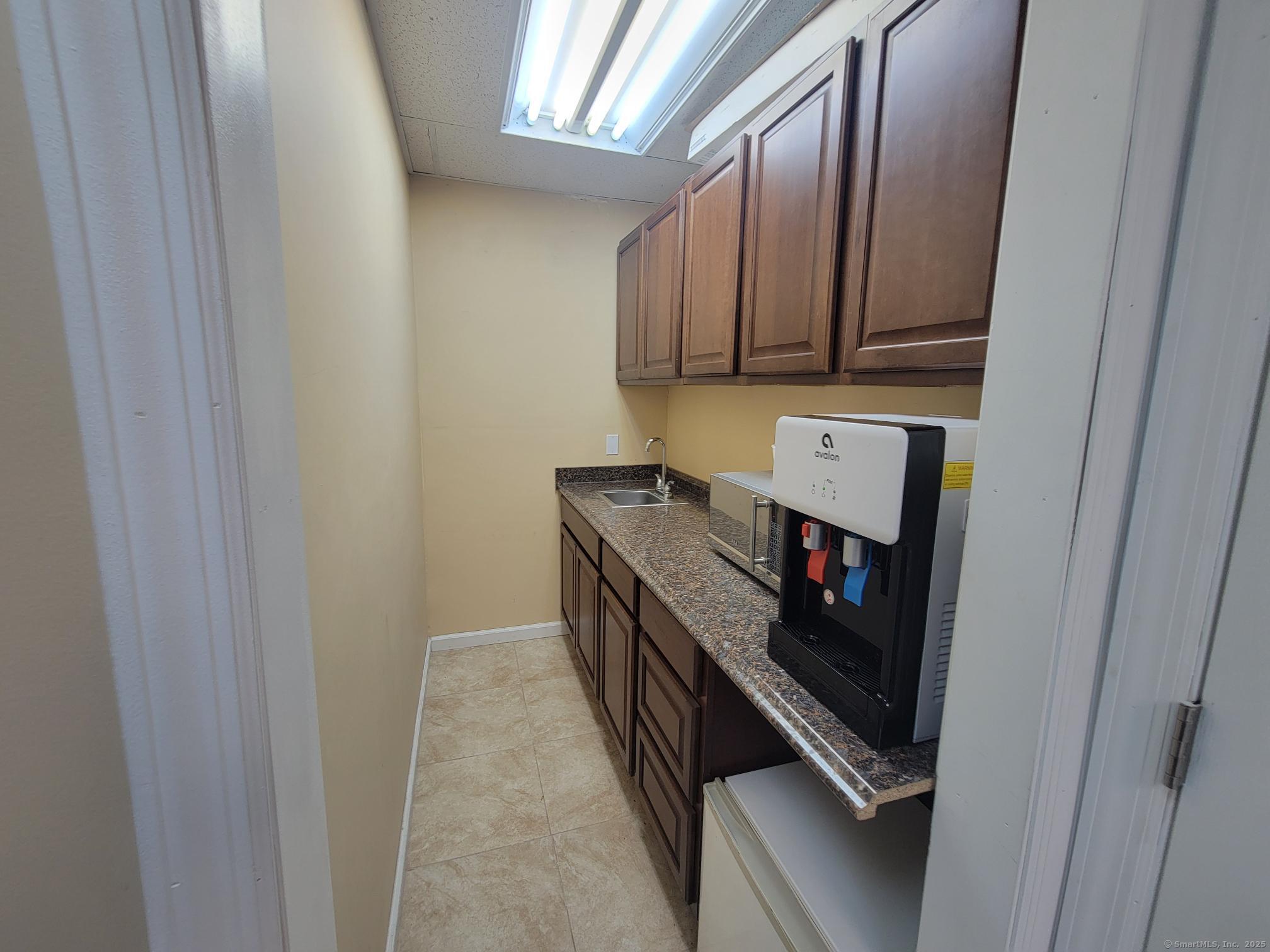 304 Federal Road Brookfield CT 06804