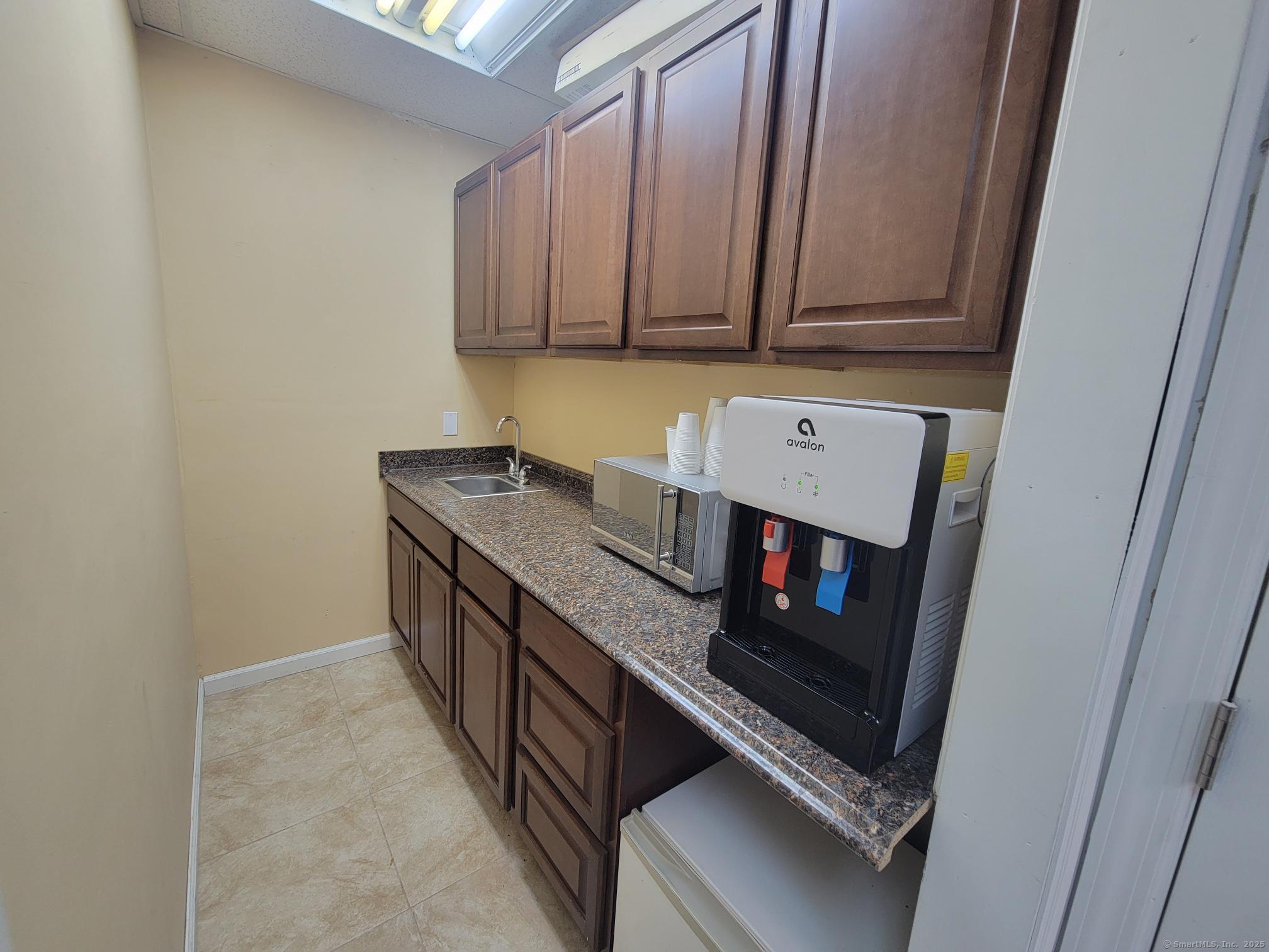 304 Federal Road Brookfield CT 06804