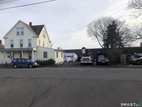 15 Oregon Avenue Hamden CT 06514