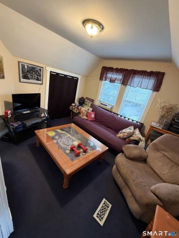 15 Oregon Avenue Hamden CT 06514