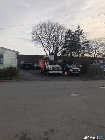 15 Oregon Avenue Hamden CT 06514