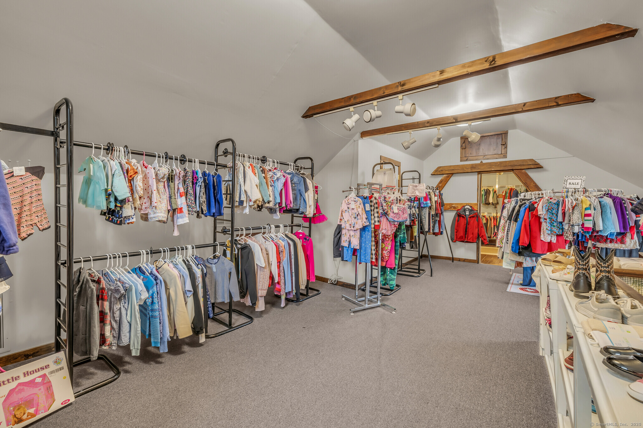 1058 Boston Post Road Guilford CT 06437