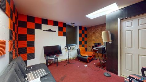68 Center Street Waterbury CT 06702