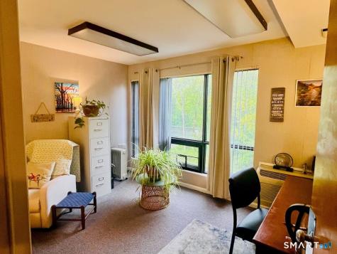 567 Vauxhall Street Extension Waterford CT 06385