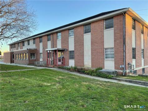 15-23 Marshall Street Putnam CT 06260