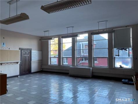 15-23 Marshall Street Putnam CT 06260
