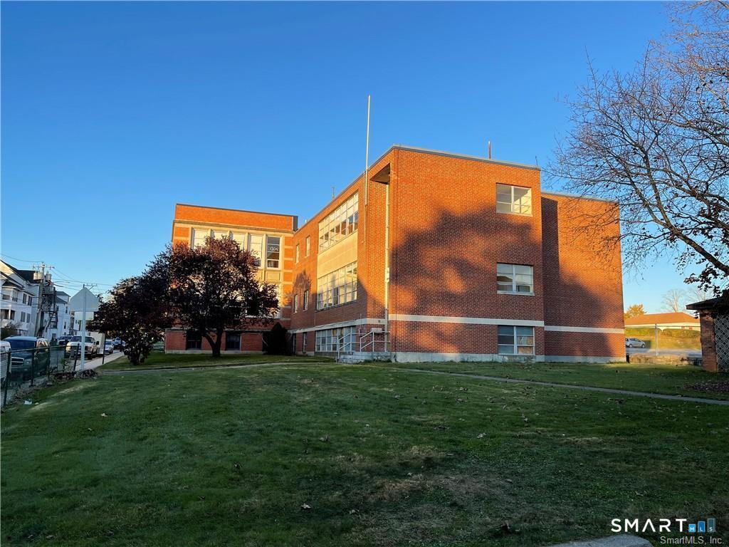 15-23 Marshall Street Putnam CT 06260