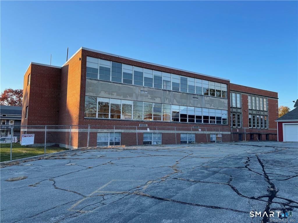 15-23 Marshall Street Putnam CT 06260