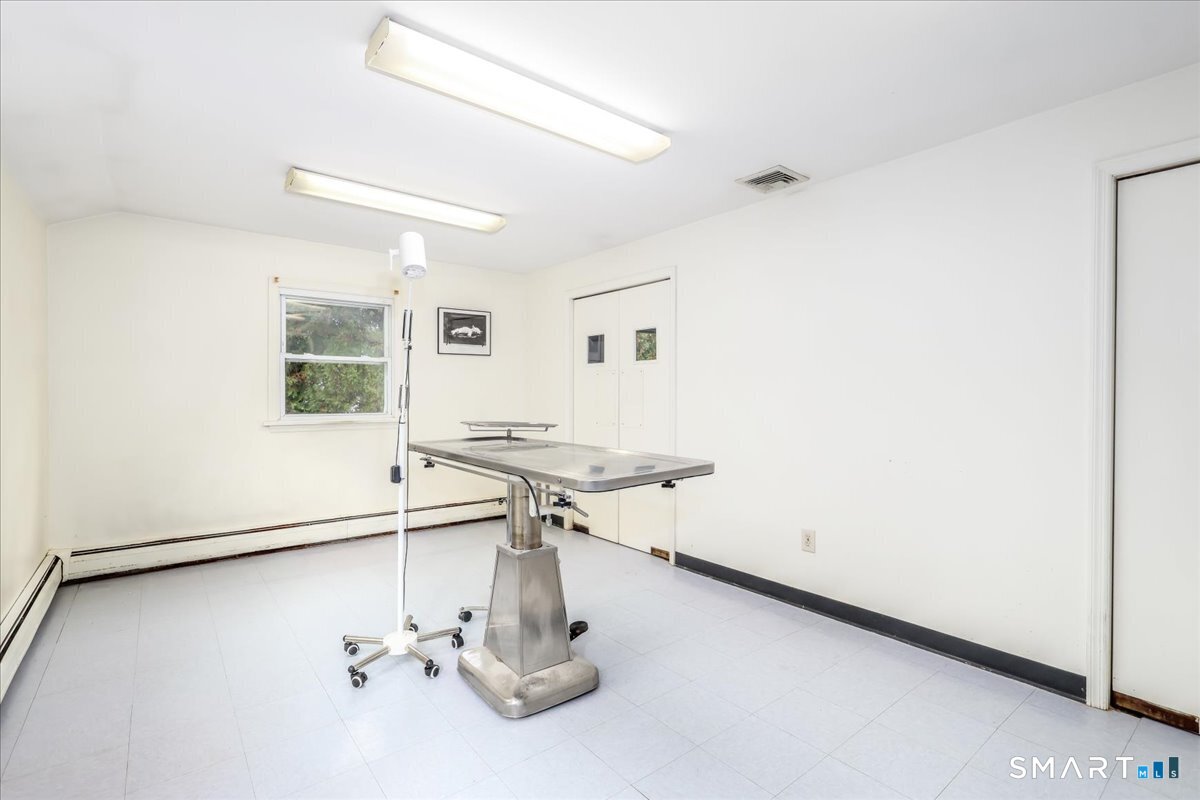 32 Old New Milford Road Brookfield CT 06804