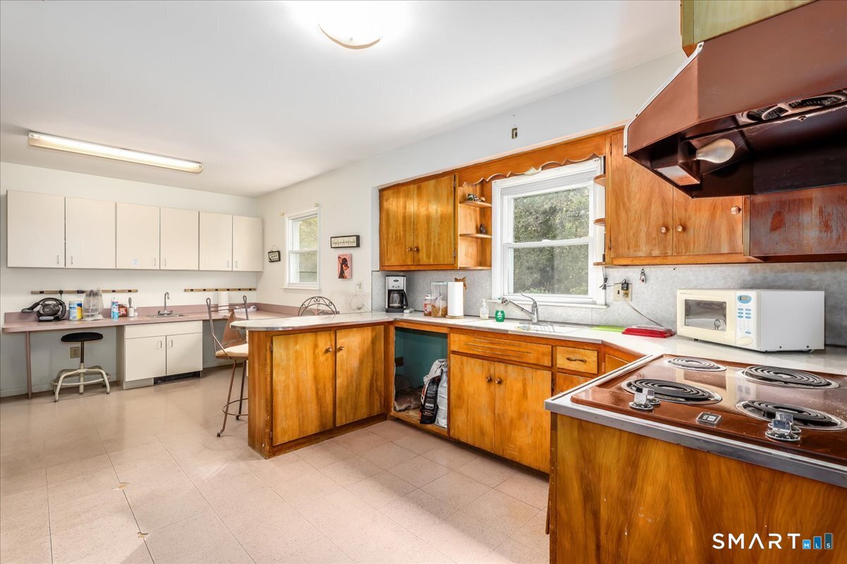 32 Old New Milford Road Brookfield CT 06804