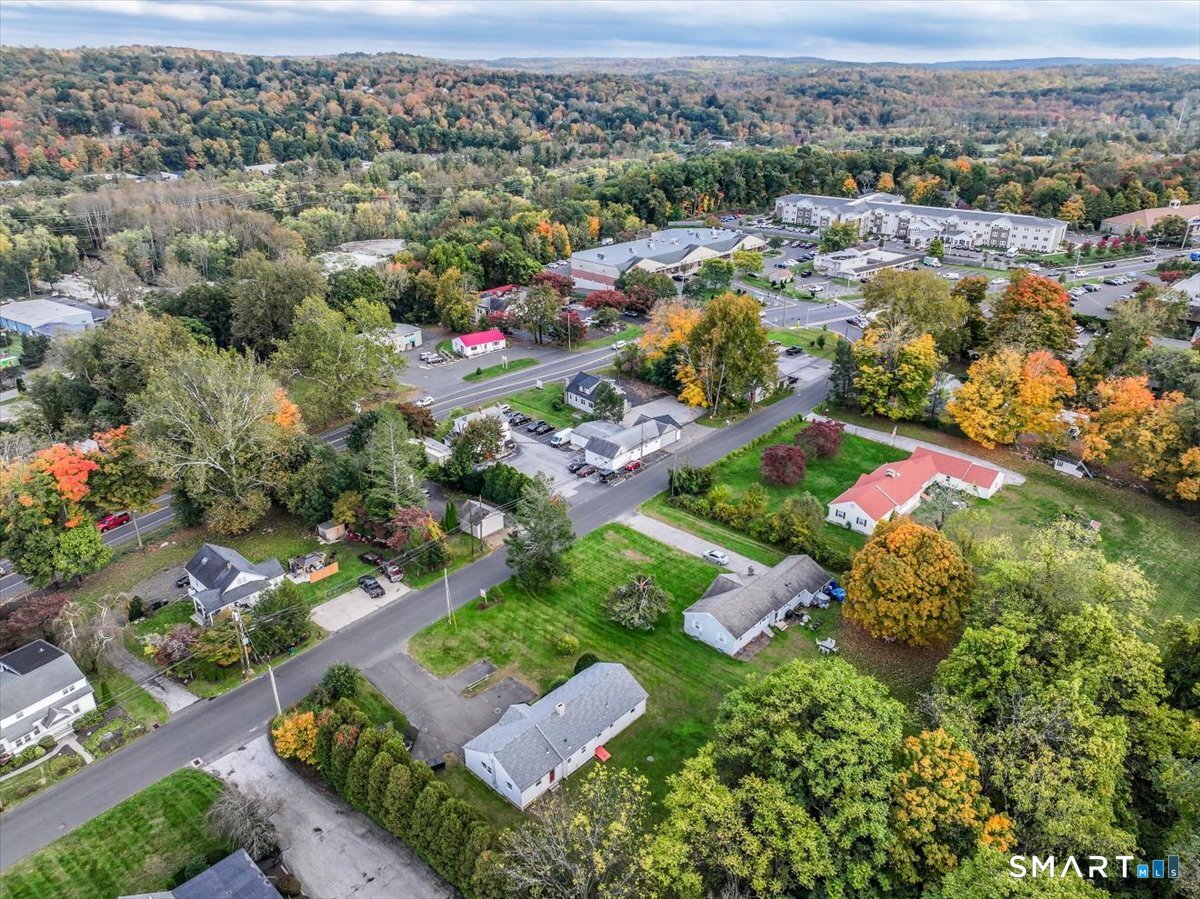 32 Old New Milford Road Brookfield CT 06804
