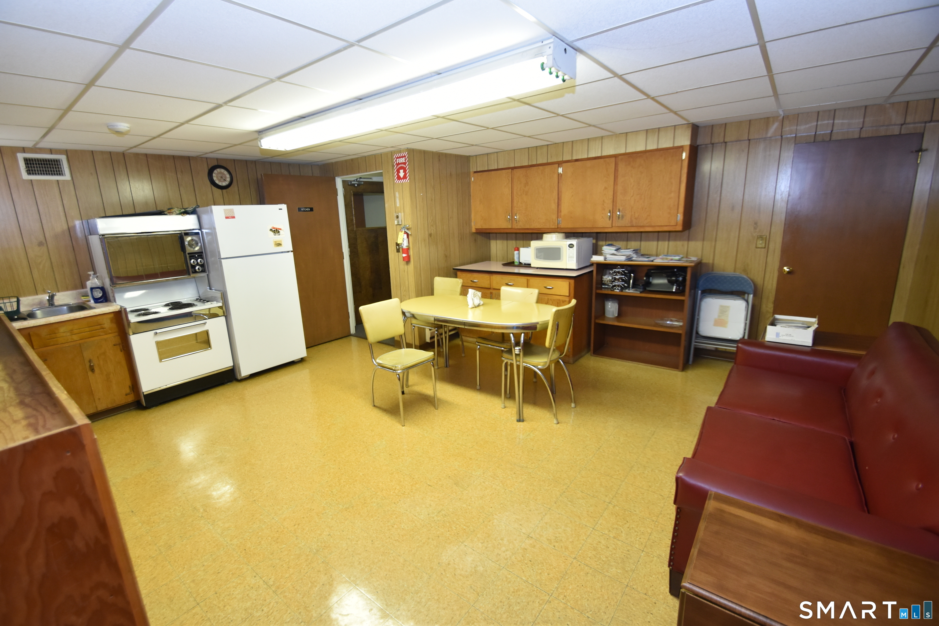 33 Connecticut Boulevard East Hartford CT 06108