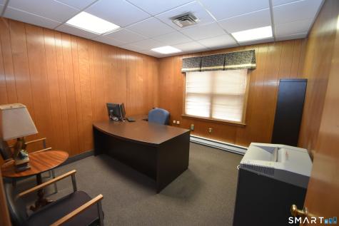 33 Connecticut Boulevard East Hartford CT 06108