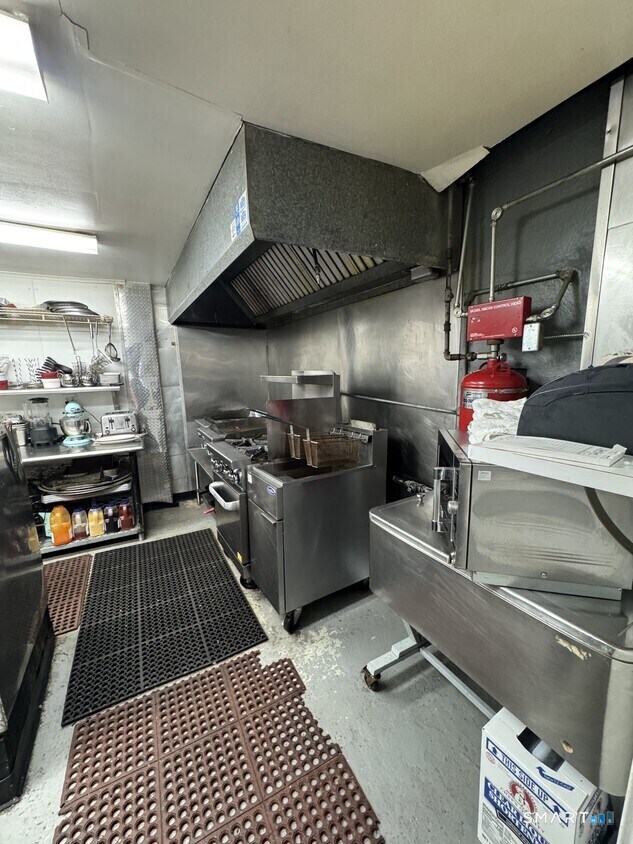 441 Derby Avenue West Haven CT 06516