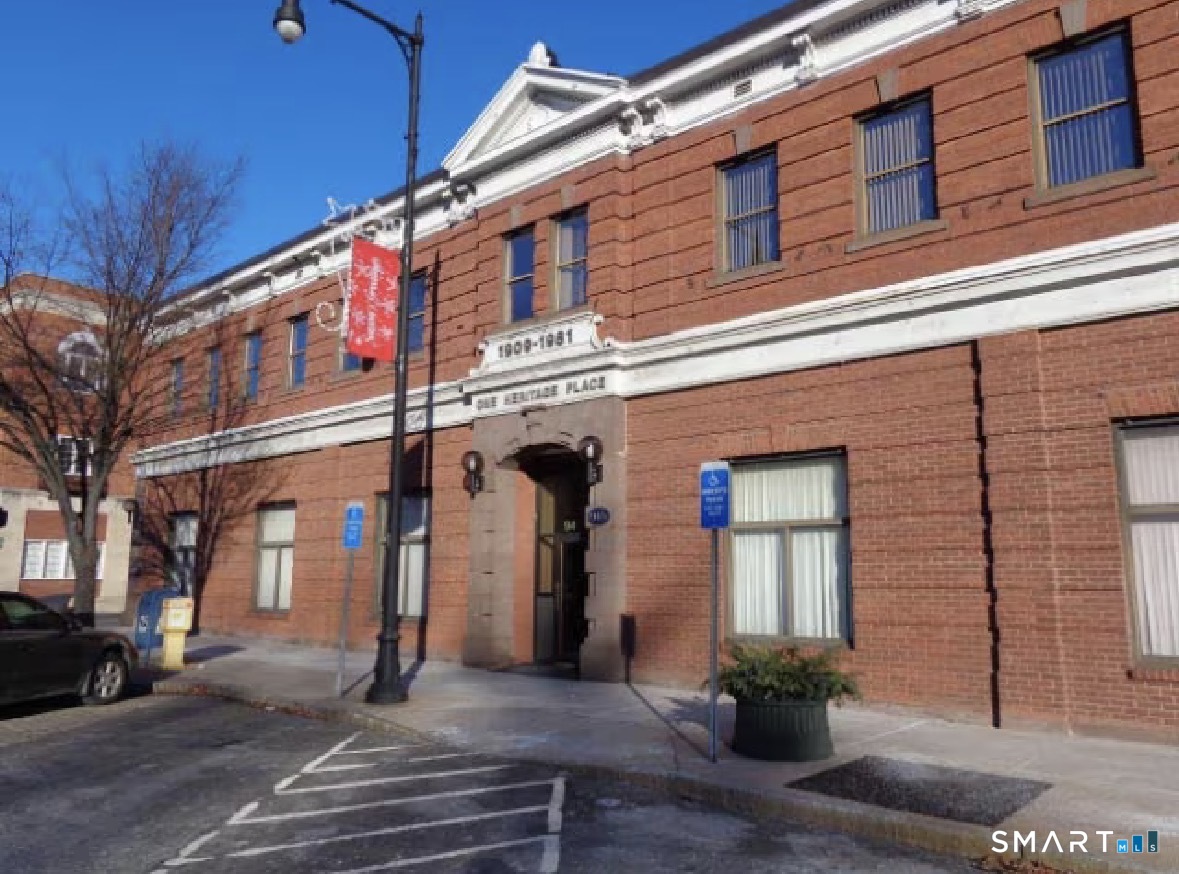 945 Main Street Manchester CT 06040