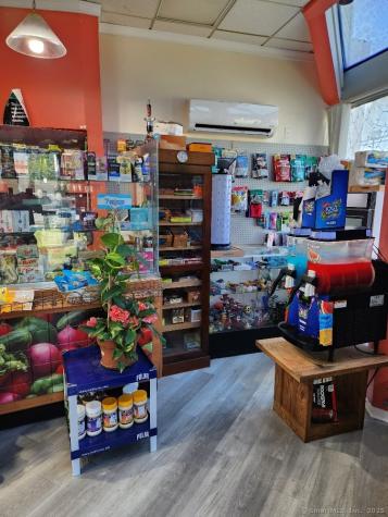 458 Ocean Avenue New London CT 06320