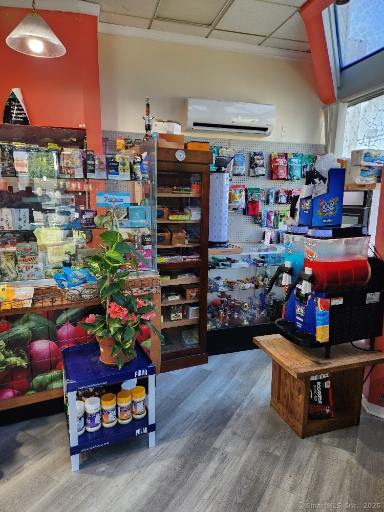 458 Ocean Avenue New London CT 06320