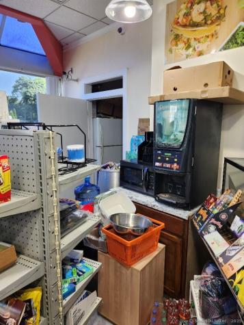 458 Ocean Avenue New London CT 06320