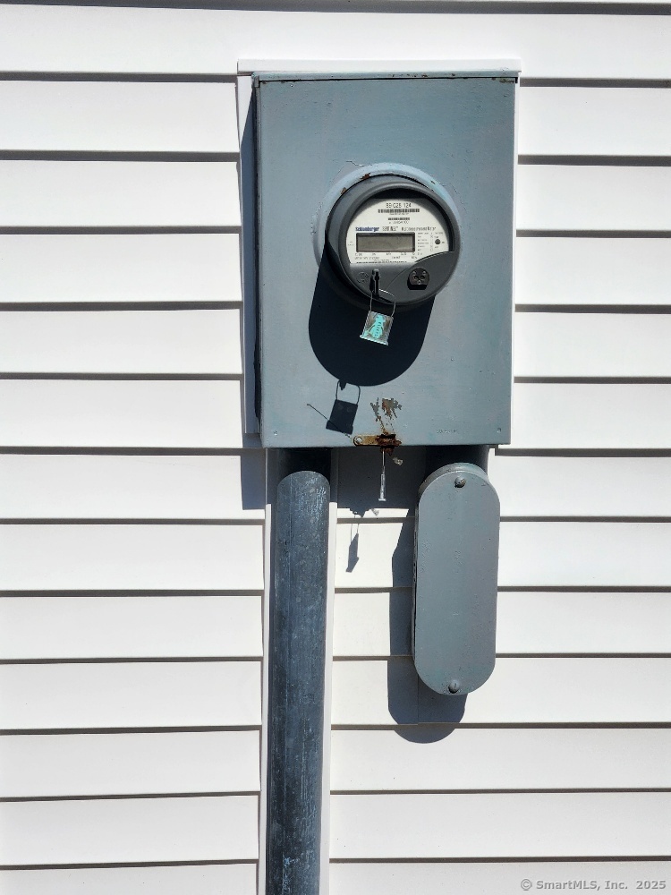 458 Ocean Avenue New London CT 06320