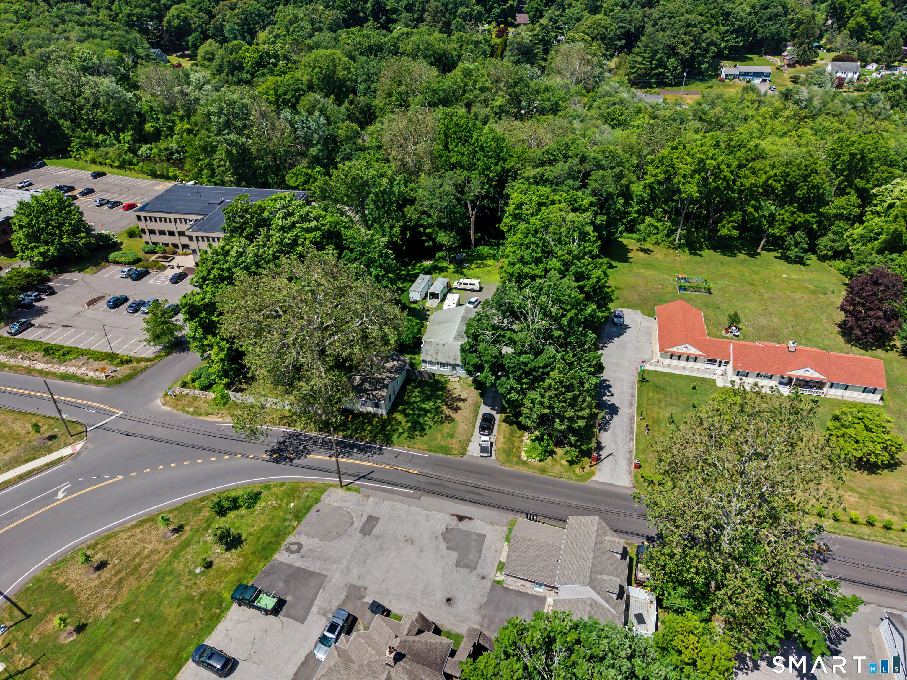 16 Old New Milford Road Brookfield CT 06804