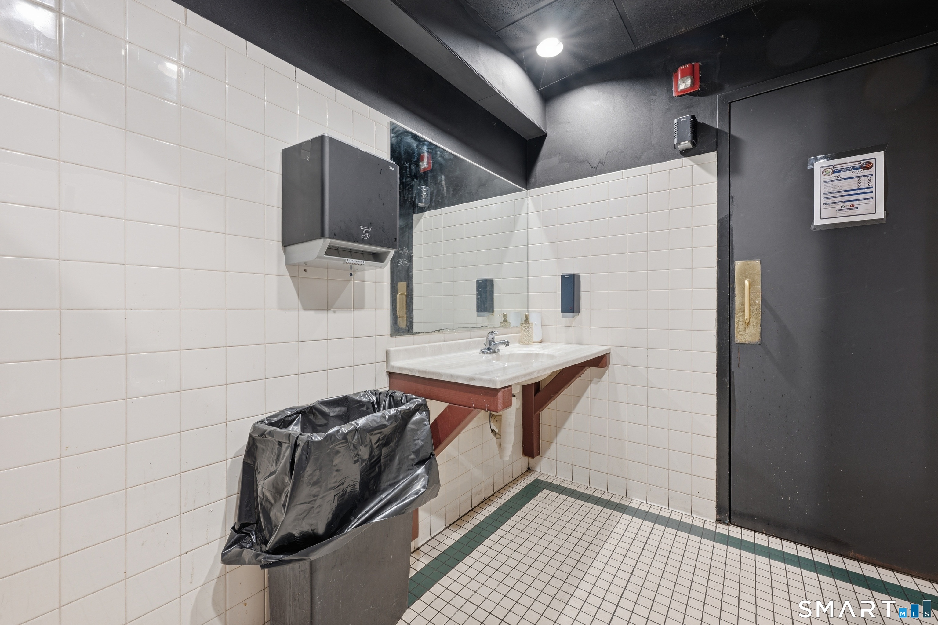 370 E Main Street Ansonia CT 06401