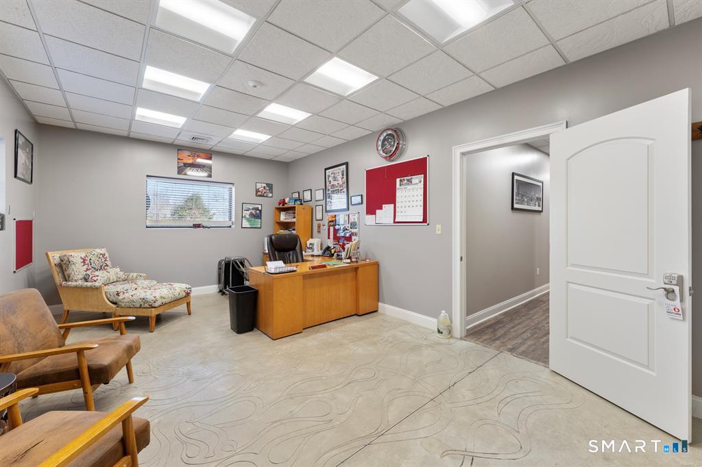 13 West Parkway Plainfield CT 06374