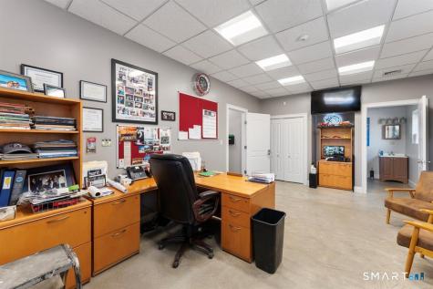 13 West Parkway Plainfield CT 06374